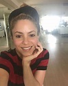 Caras | Shakira mostra-se sem maquilhagem nas redes sociais