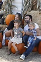 EGO - Com os filhos, Alessandra Ambrósio posa em clima de Halloween ...