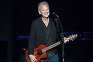 Lindsey Buckingham Announces Solo Tour After Fleetwood Mac Firing ...