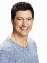 Ken Marino, star of NBC's new rom-com, Marry Me | king5.com