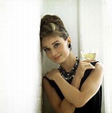 15 Rare and Beautiful Studio Photo Shoots of Audrey Hepburn for the ...