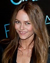 Vanessa Paradis - Stream La Maree Vanessa Paradis By Vanessaparadisbr ...