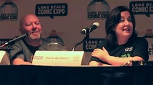 Arrow & Agent Carter writers Marc Guggenheim & Tara Butters at LongBeach Comic Expo - YouTube