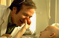 Patch Adams: storia vera e differenze con il film con Robin Williams