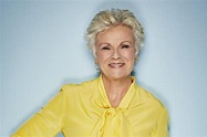 Julie Walters Net Worth 2023: Movies Husband Age Daughter - IMPROVE ...