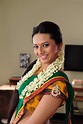 Beauty Galore HD : Isha Chawla Cute Face Close Ups In Gajra and Half Saree