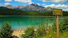 Patricia Lake in Jasper, Alberta | Expedia.ca