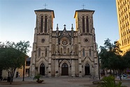 Cathedral of San Fernando (San Antonio) - Amazing America