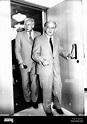 Bundesaußenminister Walter Scheel (links) mit dem Außenminister der DDR ...