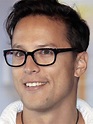 Cary Joji Fukunaga is the hottest at the 2014 Emmy Awards|Lainey Gossip ...