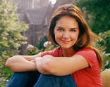 Young Katie Holmes 1280 x 1024 Wallpaper