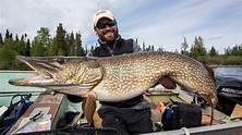 GIANT Pike in Manitoba — Full Fight! - YouTube