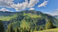 Unteriberg, Switzerland [OC] [4608x2952] : r/EarthPorn