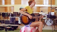 Erlend Øye - Grande grande grande - live session at Sudestudio - YouTube