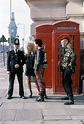 Punks in London ~ 1980 - OldSchoolCool in 2020 | Punk, Punk culture ...