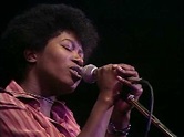 Joan Armatrading Willow Sight and Sound In Concert 1977 - YouTube