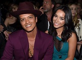 How Did Bruno Mars and Girlfriend Jessica Caban Meet? | POPSUGAR Celebrity