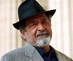 V. S. Naipaul Biography - Facts, Childhood, Family Life & Achievements