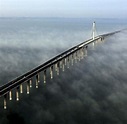 Rekordbauwerk: China eröffnet längste Brücke der Welt - Bilder & Fotos ...