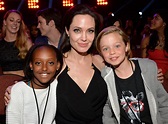 Ao lado das filhas, Angelina Jolie faz sua primeira aparição após ...