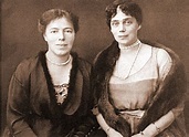 Ihre Hoheit Großherzogin Olga Alexandrowna mit ihrer Schwester, Großherzogin Ksenia Alexandrowna ...