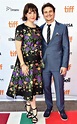 Jason Ritter and Melanie Lynskey Are Engaged | E! News