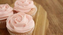 粉紅玫瑰杯子蛋糕 - 每日頭條