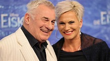 „Überglücklich“ - Schauspieler Heinz Hönig mit 71 Jahren wieder Papa ...