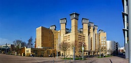 Universidad De Coventry Fotos - Banco de fotos e imágenes de stock - iStock