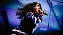 On Her SOS Tour, SZA Makes Small Feelings Huge - The New York Times