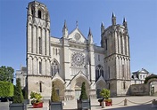 Cathédrale Saint-Pierre - Visit Poitiers