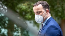 Corona-Pandemie: Spahn verteidigt Maskenbeschaffung | tagesschau.de