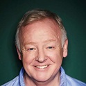 Les Dennis - Age, Birthday, Biography, Movies & Facts | HowOld.co