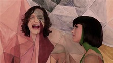 Gotye – Somebody That I Used To Know (feat. Kimbra) – official music video