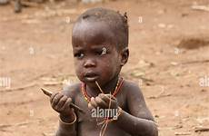 tribe baby omo africa alamy valley ethiopia stock daasanach