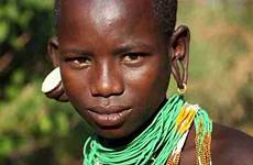 suri tribes ethiopian girl