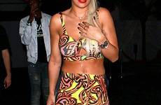 rita ora mtv toned stomach party vmas flashes crop after dailymail top article
