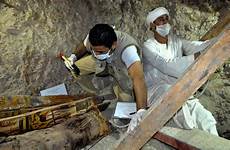 mummy egyptian luxor mummie archaeological abul draa nagaa necropolis coffin ritrovate tomba egitto stringer