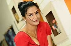 apoorva aunty telugu mallu tamil tollywood