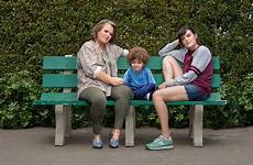 smilf showtime rosie show shaw frankie tv donnell review reimer alexandra twins ms created left renewed series canceled costs motherhood