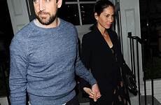 olivia munn rodgers aaron boyfriend date beau dinner sportsman paparazzi weekly enjoys equally stepped loved romantic figures evening angeles tuesday