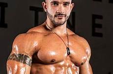 oiled shirtless hunks bodybuilder