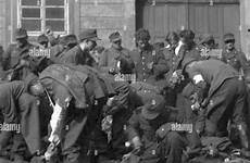 1945 prag wwii auszuziehen uniformen befohlen pow