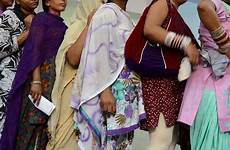 pregnant india women rural tech health problems global local kit