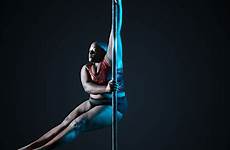 pole gif dancing dancer refinery29 gifs diva roz giphy trainer fitness