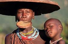 surma mursi ethiopian people suri tribes ethiopia africa meet women dietmartemps woman