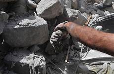dead rubble syrian syria were rebels