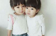 korean babies baby girls twins twin kids cute asian korea ulzzang little triplets beautiful 赤ちゃん 韓国 双子 子供 parenting choose