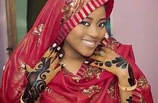 hausa traditional nigerian wedding bride attire henna people female beautiful women nigeria culture brides marriage african attires fashion beauty bridal