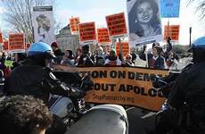 roe wade abortion protesters protest opposition turns darr beiser supreme